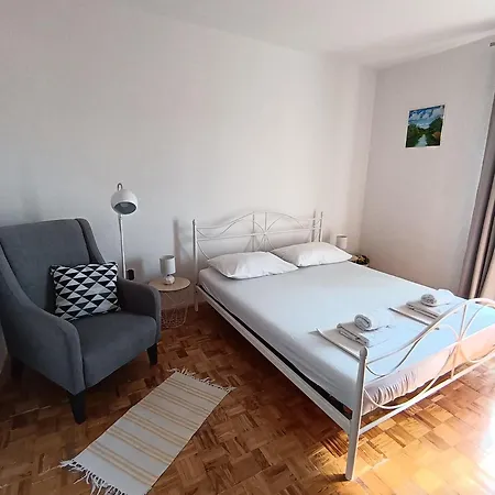 Mime Apartment